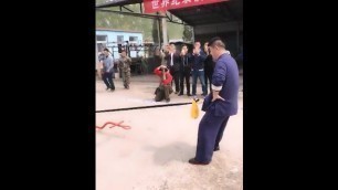 叶伟 铁裆功 拉飞机 Ballbusting CBT