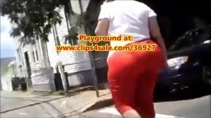 You got that fat granny ass ma! Pre