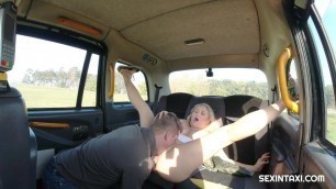 Horny blonde showed tits and more to taxi driver