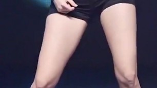 Enjoy Fapping Really Good Over Yura's Sexy Thighs