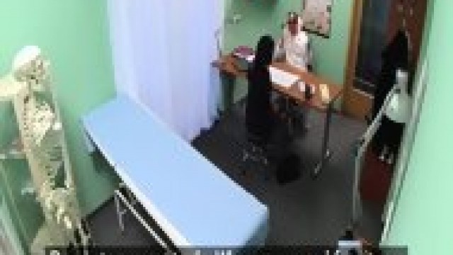 Date Her From Milf-meet - Hospital Milf Fucked By Doctor On Hidden